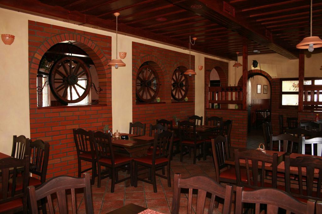 Guest House Klub Kovac Naklo Ngoại thất bức ảnh